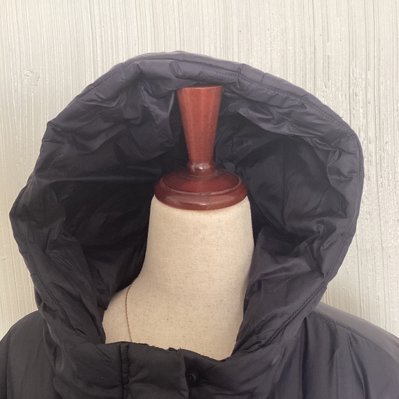 $388 Eileen Fisher Eggshell Recycled Nylon Short Puffer Coat Navy Ink Blue S - Picture 4 of 13